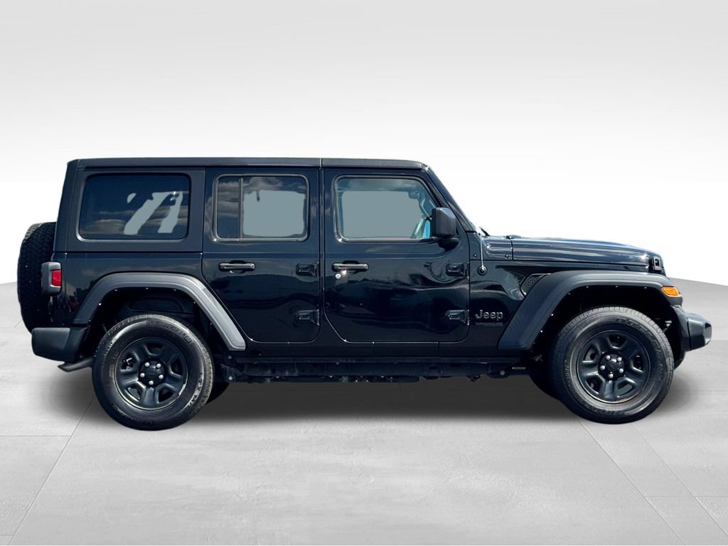 Used 2022 Jeep Wrangler Unlimited Sport AWD/4WD image 8