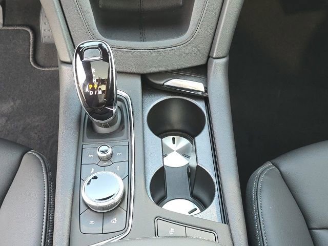 New 2025 Cadillac XT6 Luxury image 26