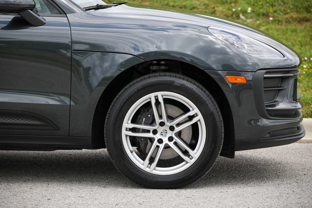 Certified 2023 Porsche Macan Turbo AWD/4WD image 50