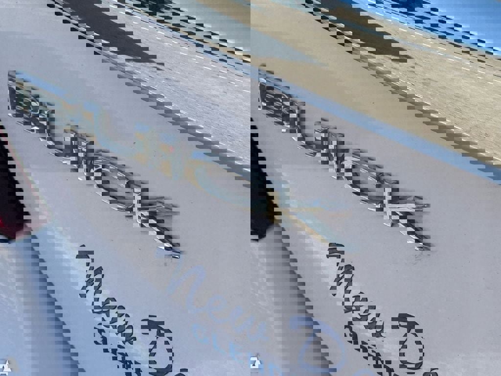 Used 2016 Buick Regal FWD image 13