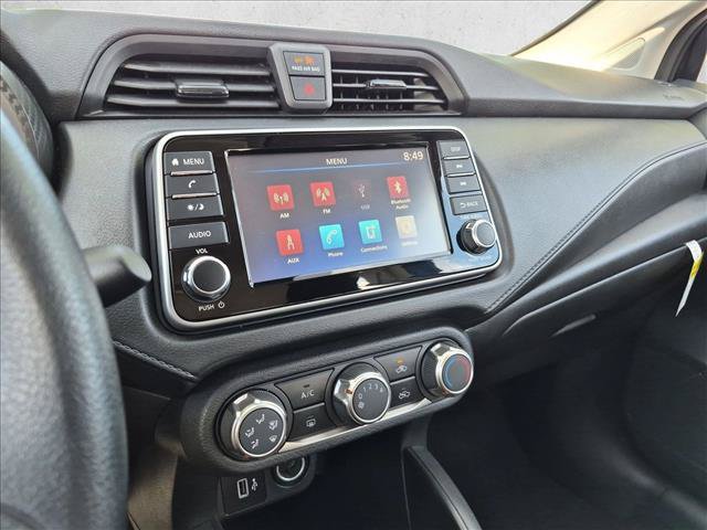 Used 2017 Nissan Versa SV FWD image 13