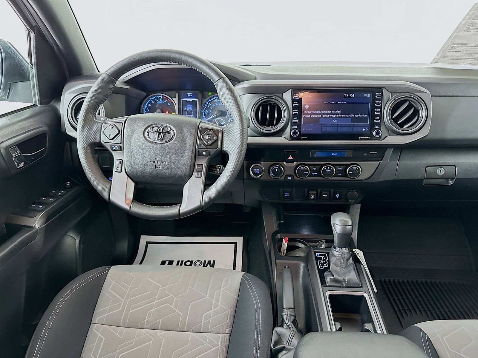 Used 2022 Toyota Tacoma TRD Off-Road image 21