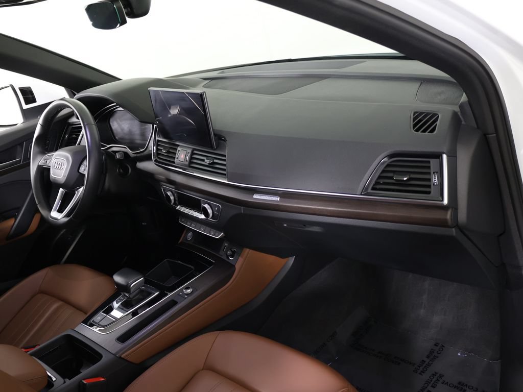 Used 2022 Audi Q5 2.0T Premium Plus w/ Premium Plus Package AWD/4WD image 30