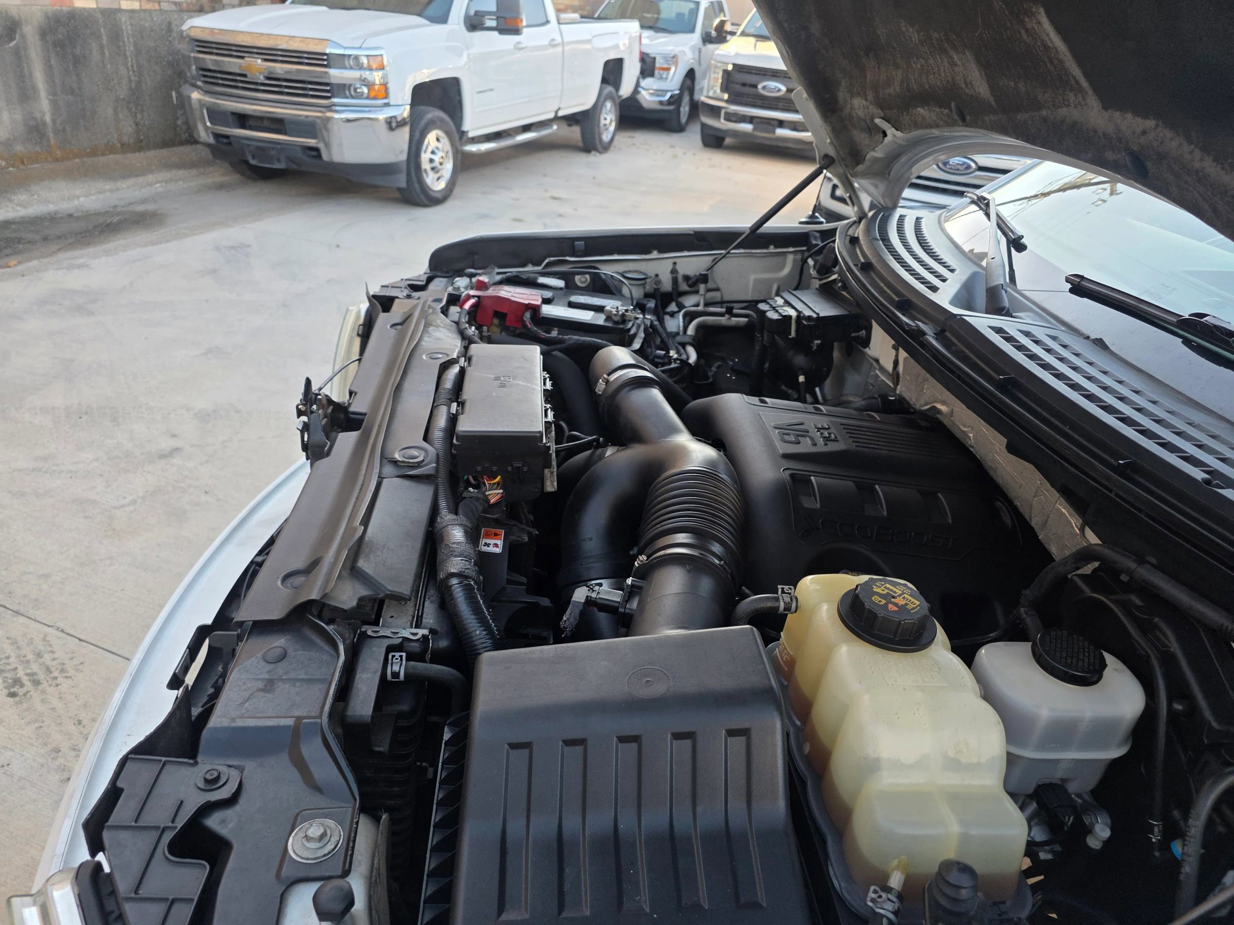 Used 2011 Ford F150 Platinum AWD/4WD image 18