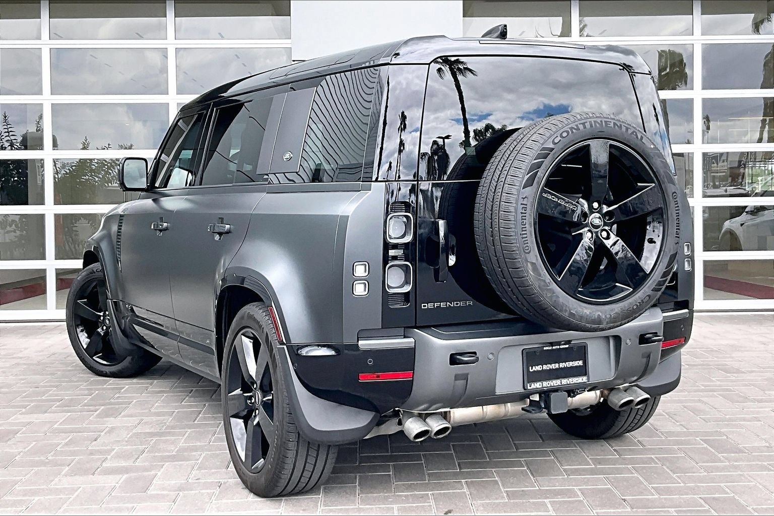 Certified 2024 Land Rover Defender 110 Carpathian Edition AWD/4WD image 12