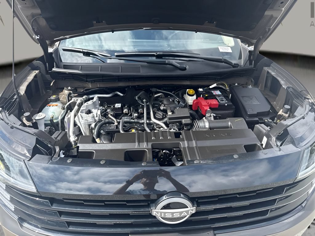 Used 2025 Nissan Kicks SV AWD/4WD image 19