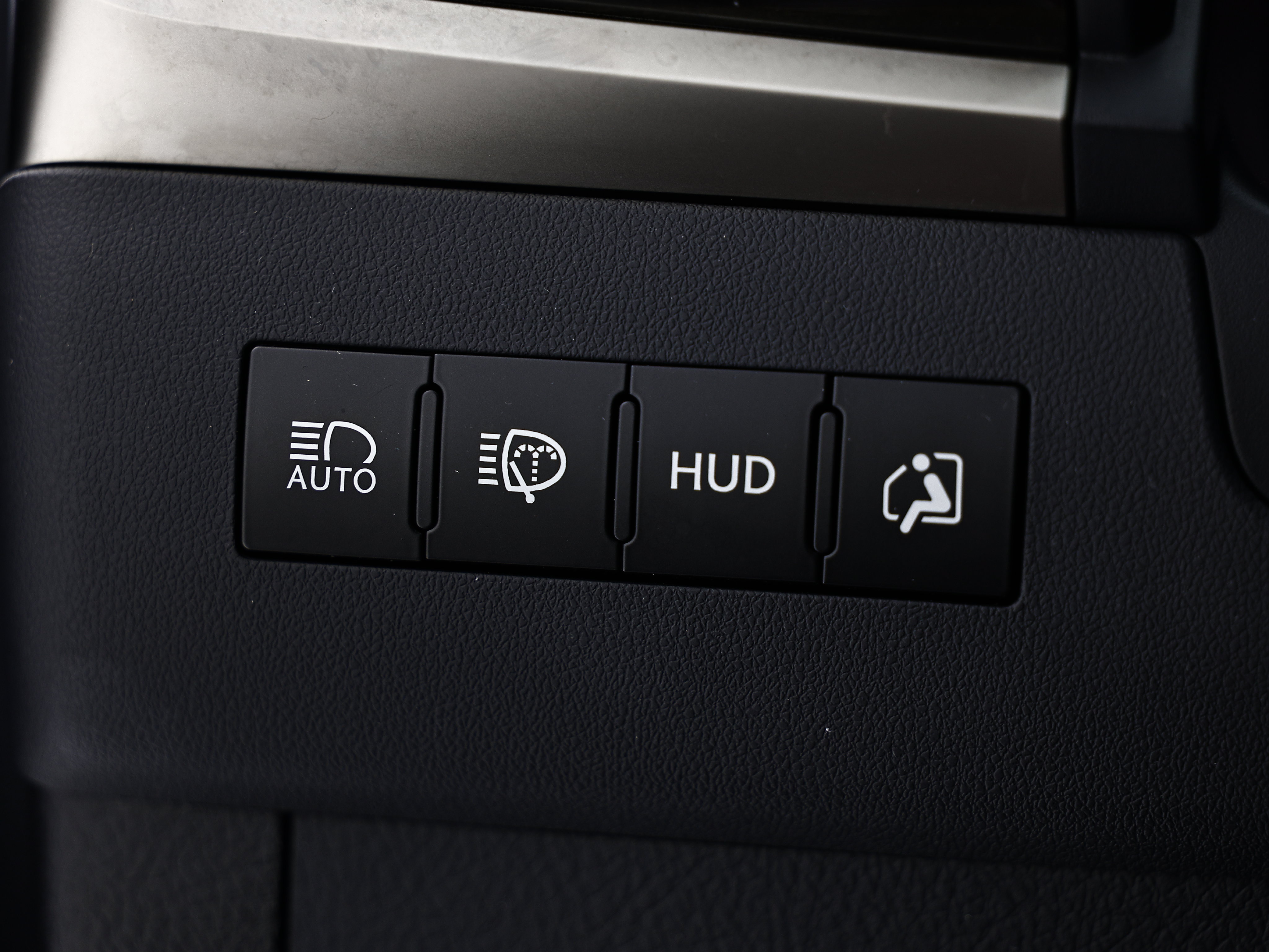 Used 2019 Lexus LX 570 4WD w/ Luxury Package image 24