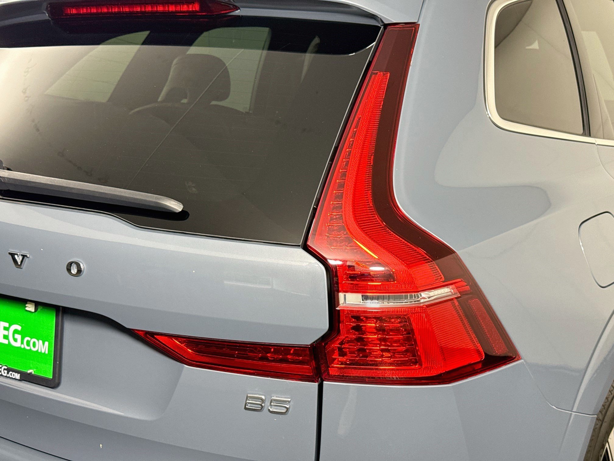 Used 2023 Volvo XC60 B5 Plus FWD image 34