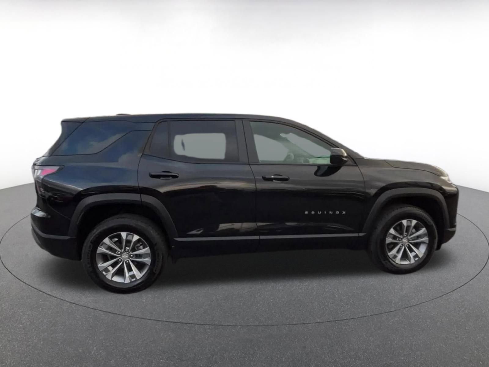 Used 2025 Chevrolet Equinox LT image 16