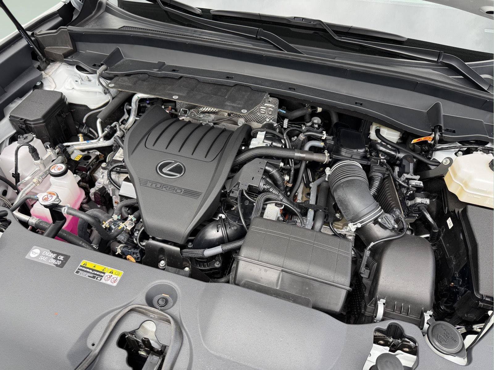 Certified 2025 Lexus TX 500h AWD w/ Technology Package image 30