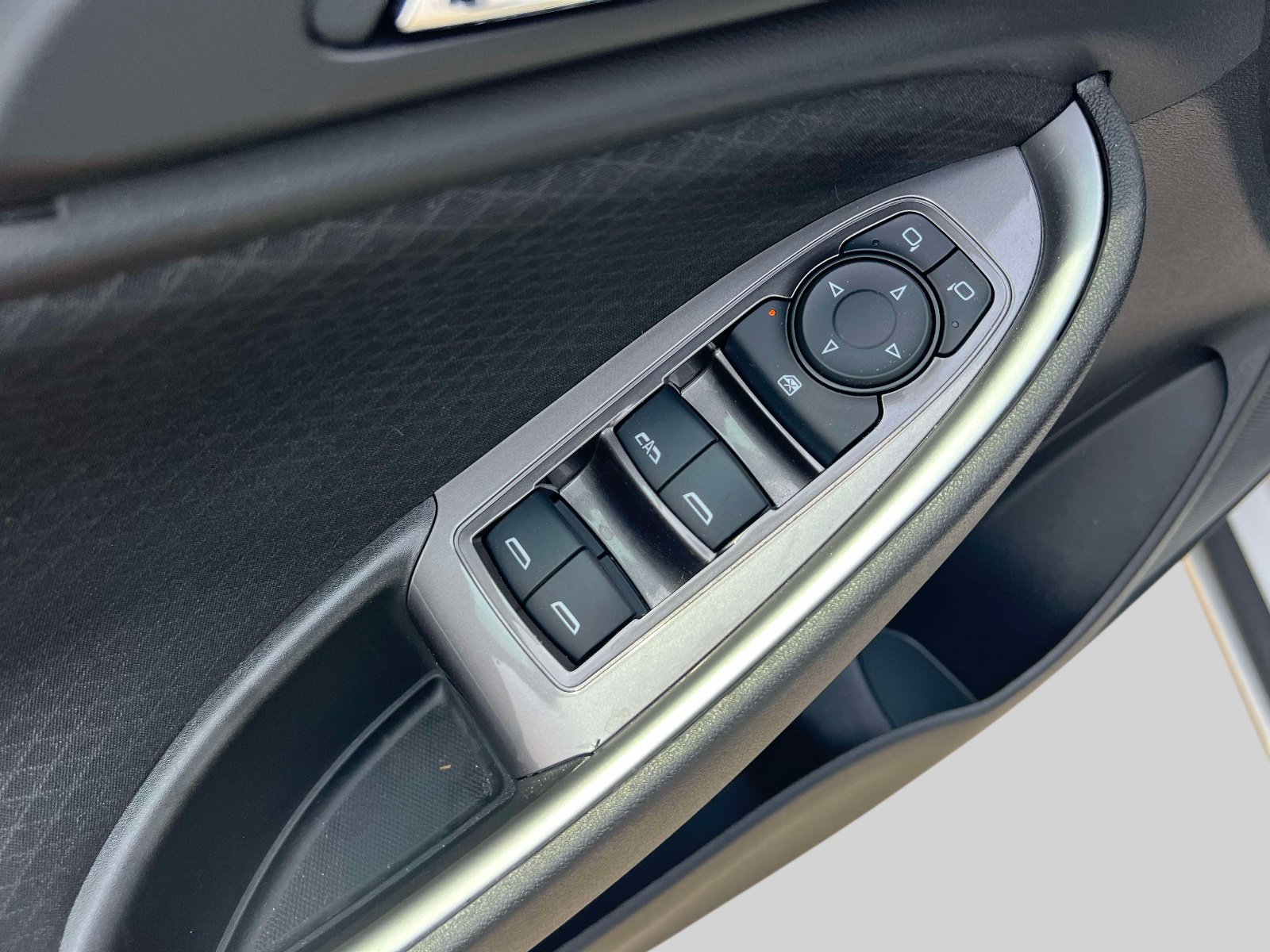 Used 2022 Chevrolet Malibu LT FWD image 16