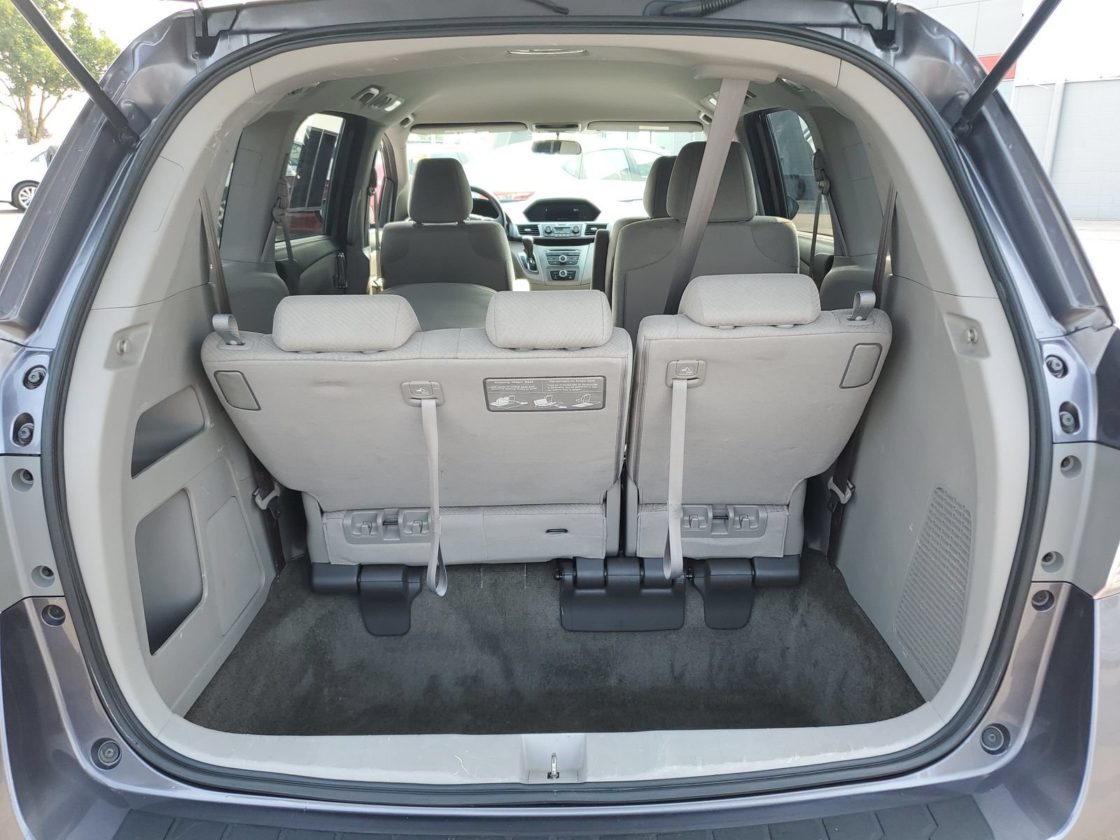 Used 2015 Honda Odyssey LX image 8