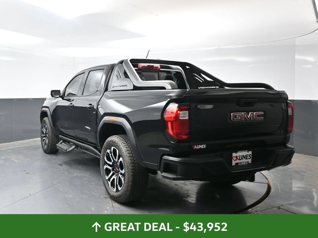 Used 2025 GMC Canyon AT4 w/ Nightfall Edition AWD/4WD image 12