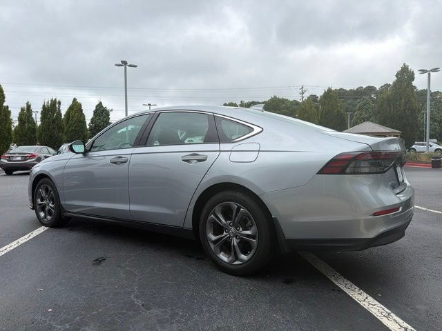Used 2023 Honda Accord EX image 9
