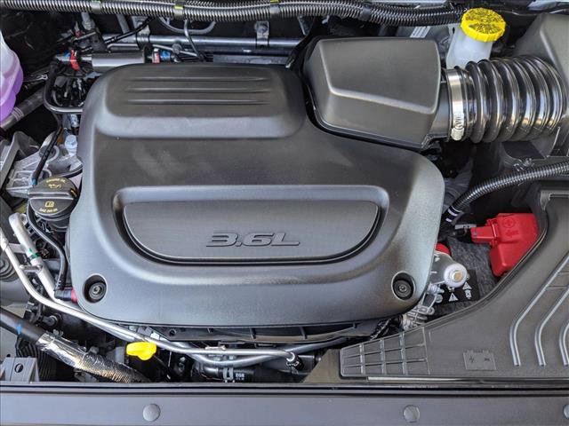 New 2026 Chrysler Pacifica Limited w/ Uconnect Theater Family Group image 17
