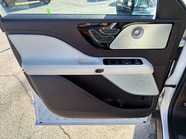 Used 2022 Lincoln Aviator Black Label w/ Dynamic Handling Package image 22