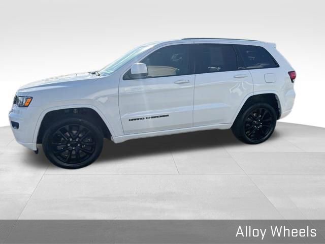 Used 2020 Jeep Grand Cherokee Altitude AWD/4WD image 8