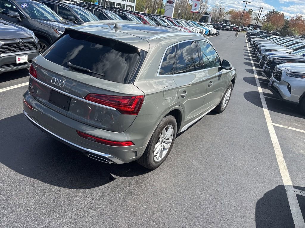 Used 2023 Audi Q5 2.0T Premium w/ Convenience Package AWD/4WD image 6