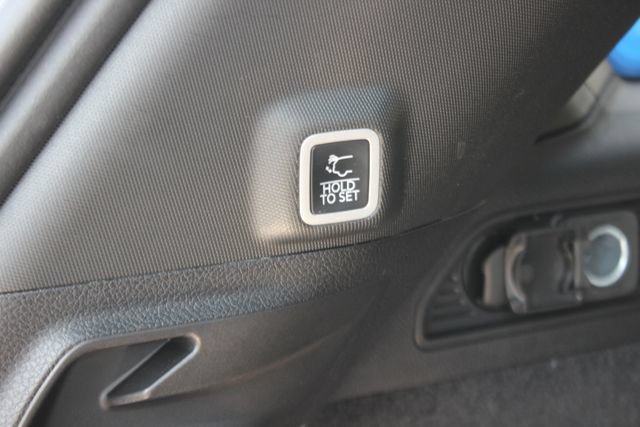 Used 2025 Jeep Grand Cherokee Summit AWD/4WD image 28