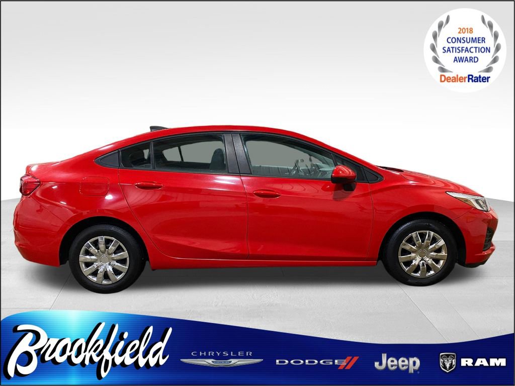 Used 2019 Chevrolet Cruze LS image 7