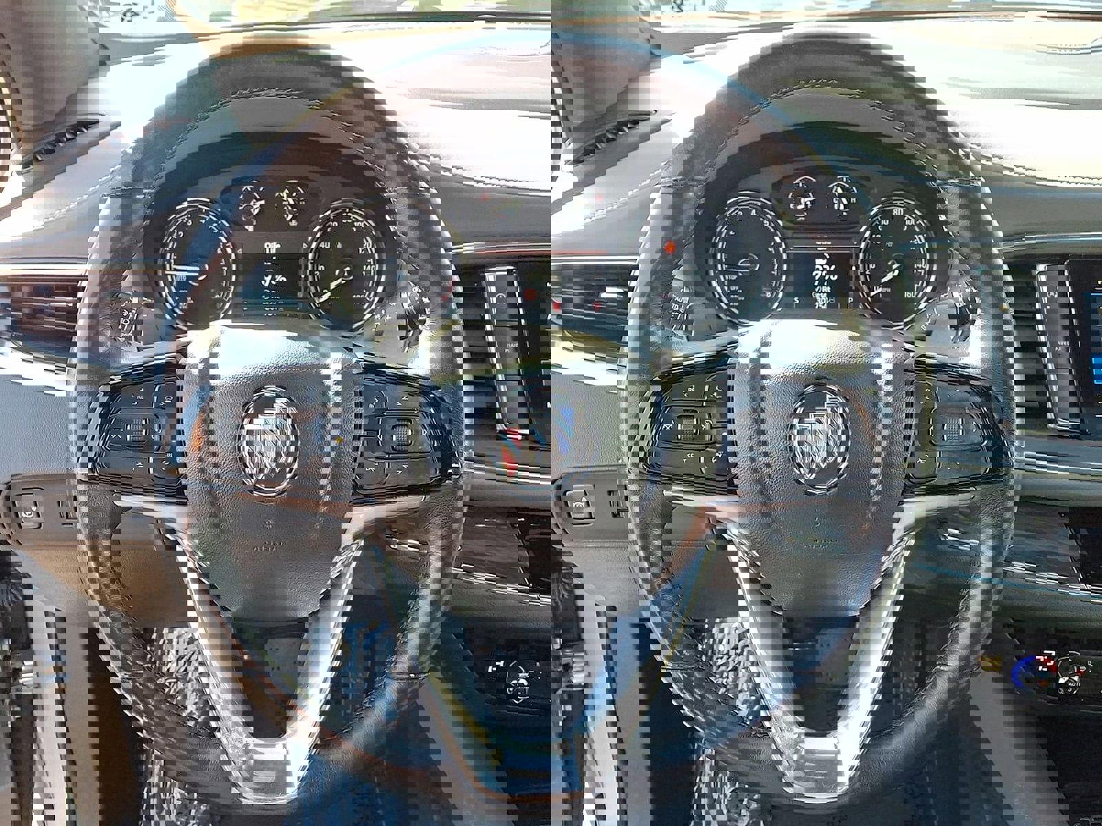 Certified 2023 Buick Enclave Essence w/ Experience Buick Package image 11