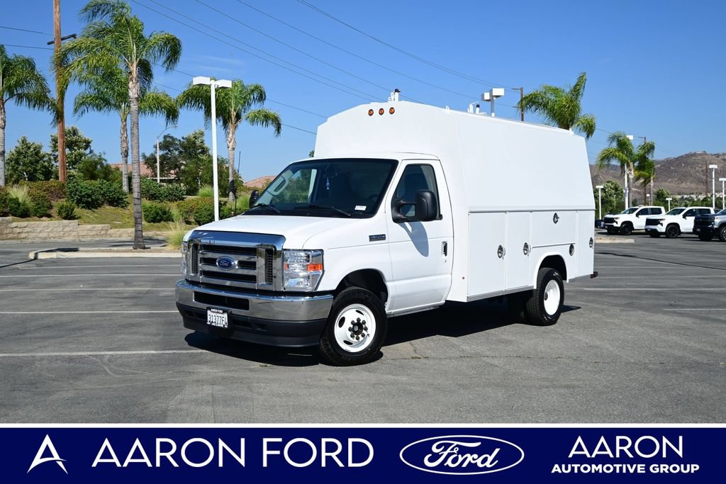 Used 2023 Ford E-350 and Econoline 350 Super Duty w/ Power Windows & Locks Group