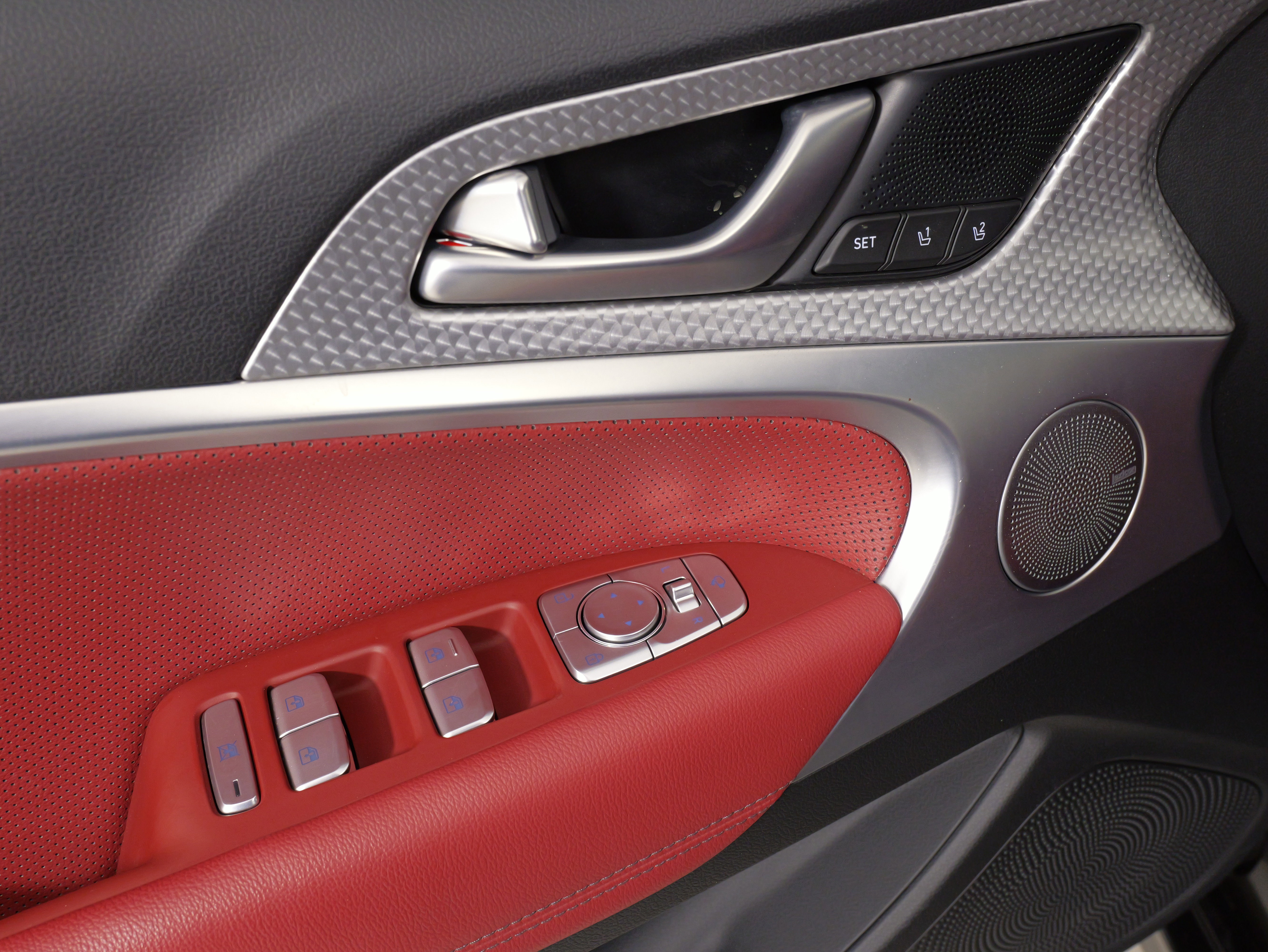 Used 2023 Genesis G70 2.0T w/ Sport Prestige Package image 24