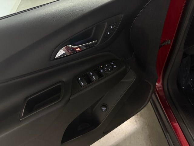 Used 2023 Chevrolet Equinox LT image 12