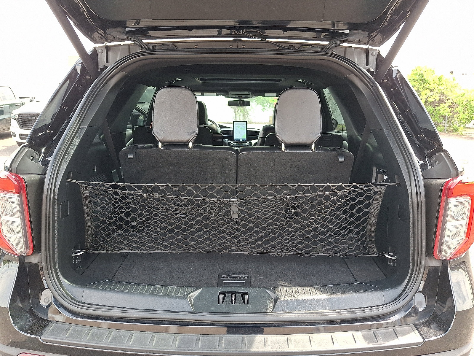 Used 2023 Ford Explorer ST w/ Equipment Group 401A AWD/4WD image 29
