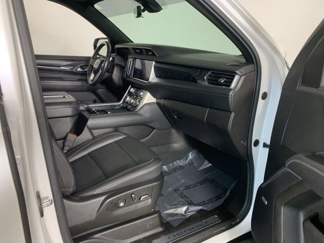 Used 2021 GMC Yukon Denali w/ Denali Premium Package image 42