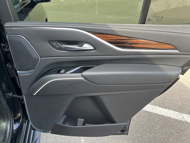 Certified 2023 Cadillac Escalade Premium Luxury image 28