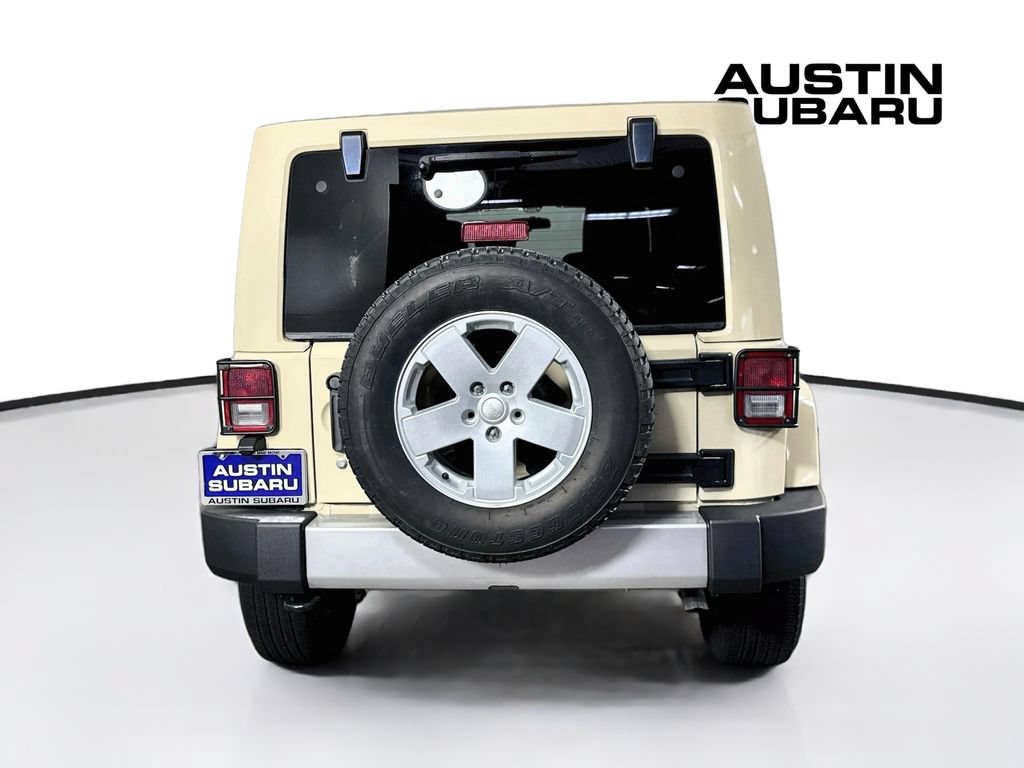 Used 2012 Jeep Wrangler Unlimited Sahara w/ Dual Top Group AWD/4WD image 6