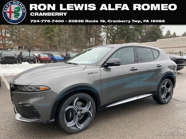 New 2026 Alfa Romeo Tonale w/ Active Assist Package AWD/4WD image 1