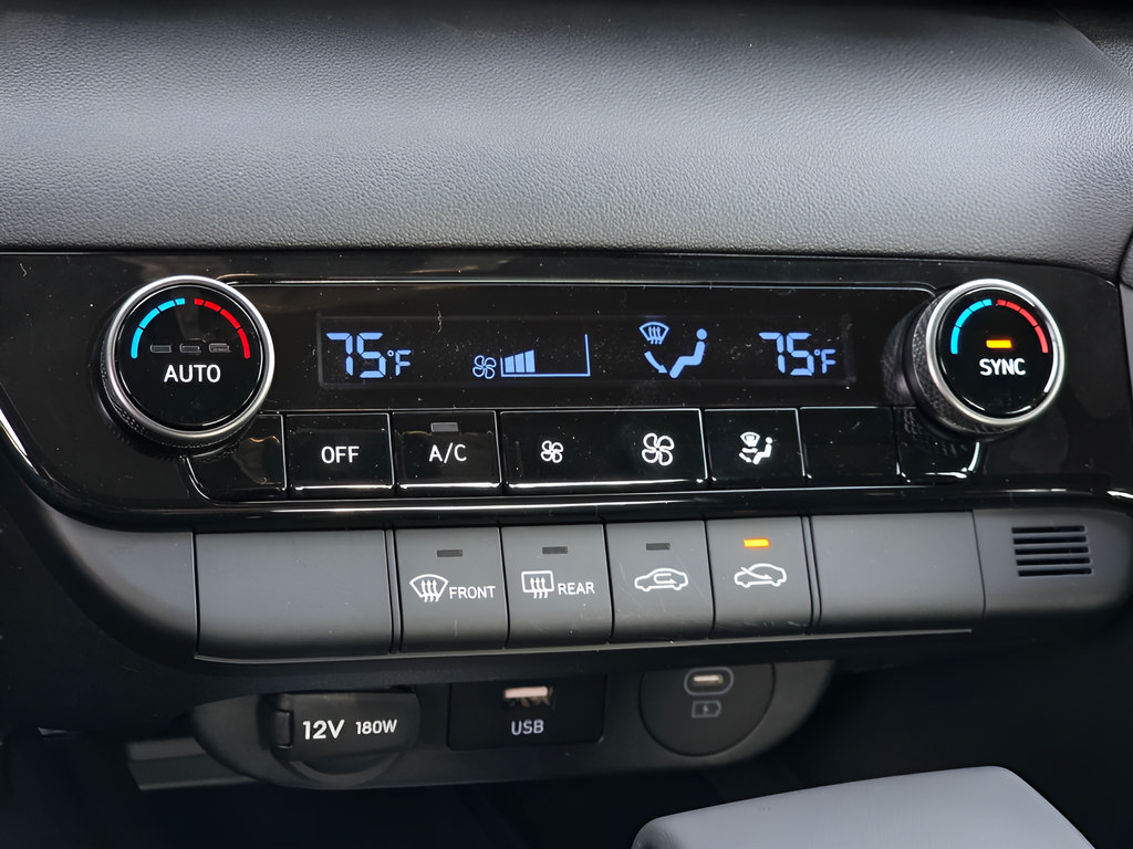 New 2026 Hyundai Elantra Sport FWD image 19