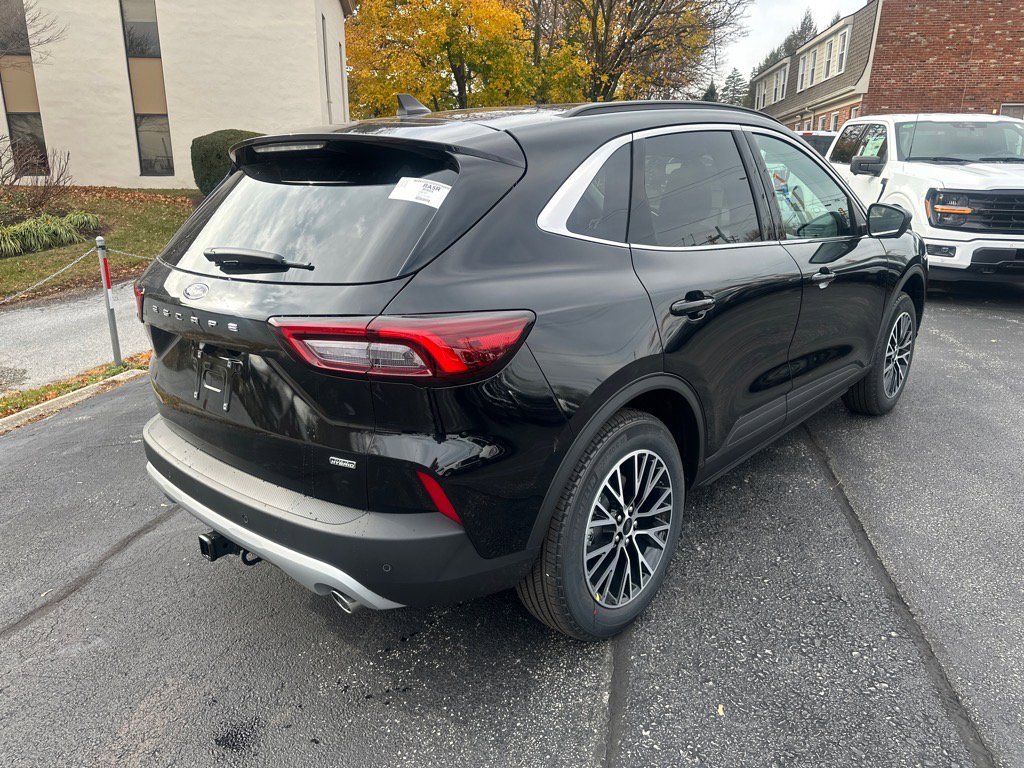 New 2026 Ford Escape SE w/ PHEV Premium Package image 6