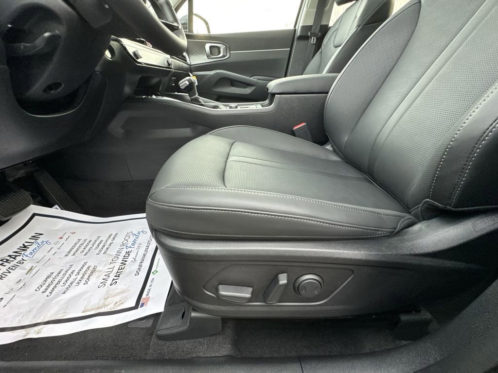 New 2026 Kia Sorento S w/ S Panoramic Sunroof Package FWD image 4