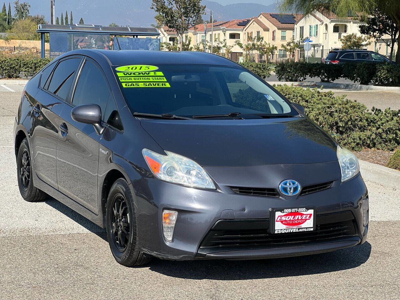 Used 2015 Toyota Prius Two FWD image 3