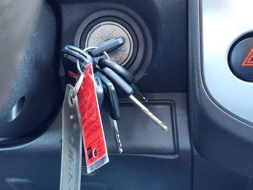 Used 2017 Nissan Frontier PRO-4X w/ Pro-4x Luxury Package image 17