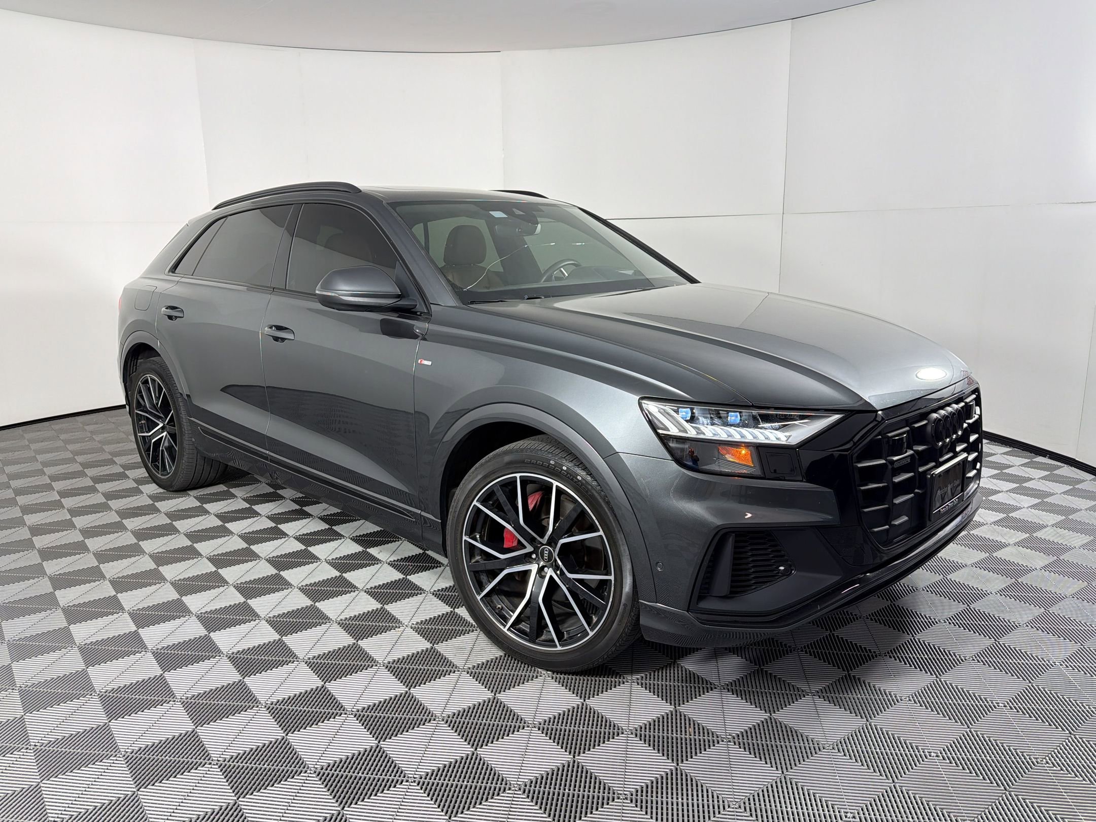 Used 2022 Audi Q8 Prestige image 7