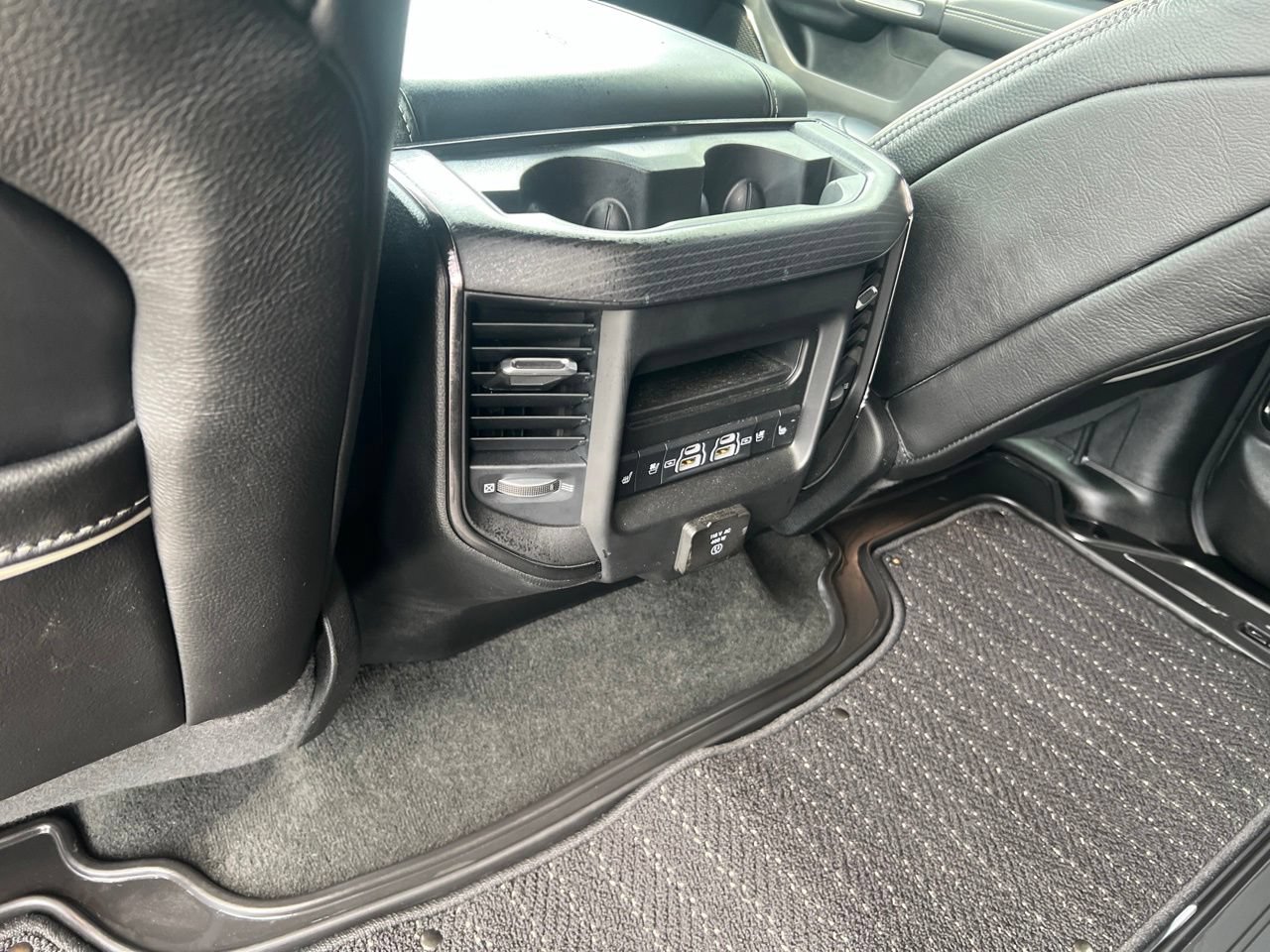 Used 2023 RAM 1500 Limited w/ Body Color Bumper Group AWD/4WD image 21