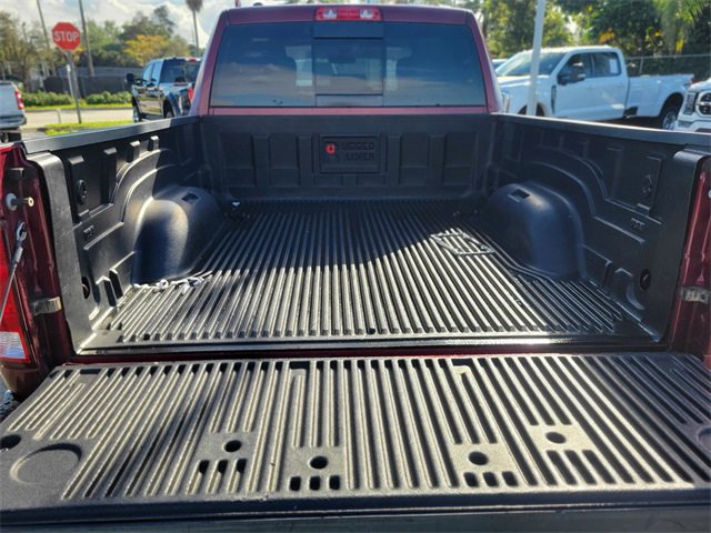 Used 2017 RAM 1500 Classic SLT image 6