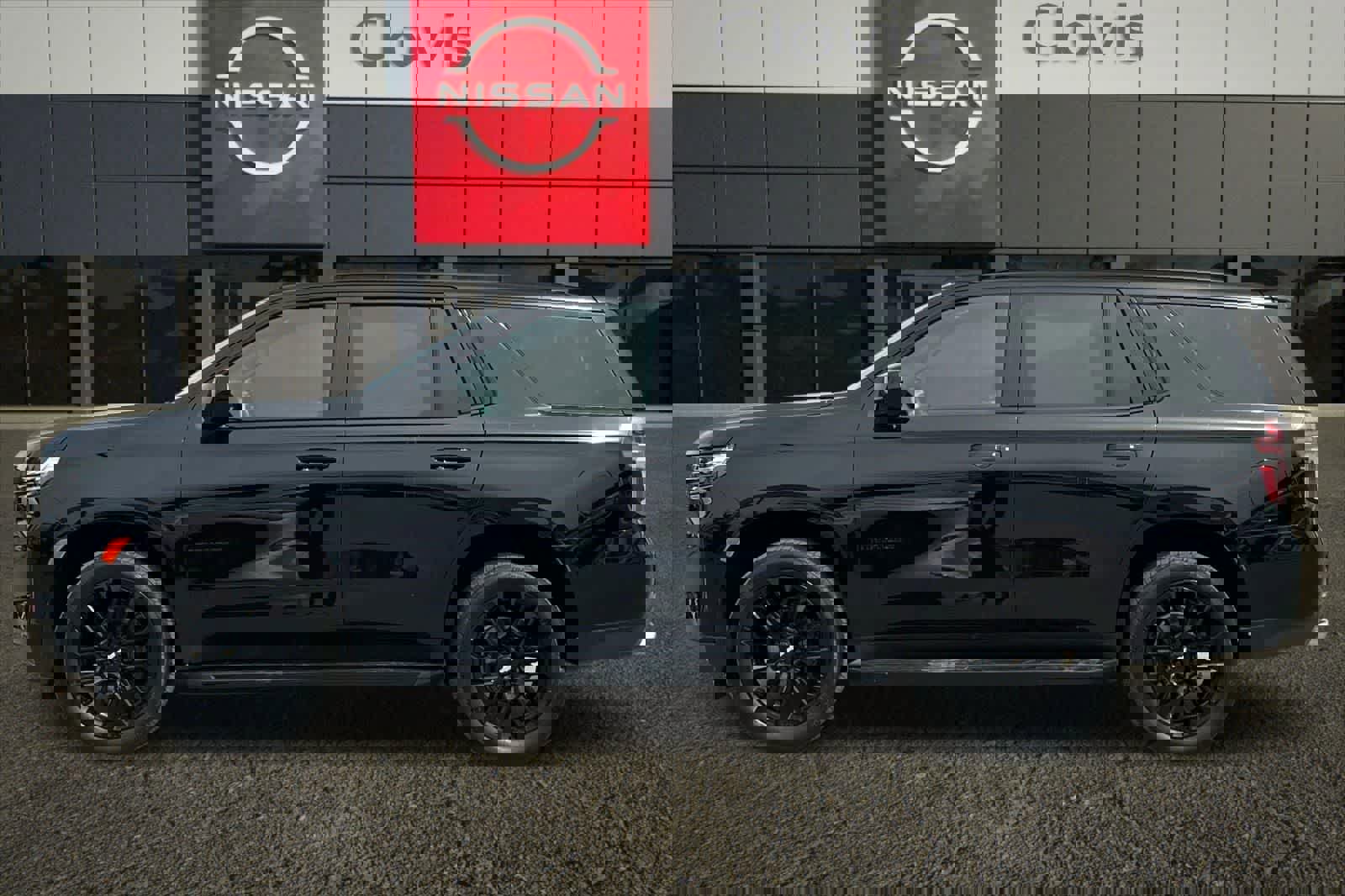 Used 2022 Chevrolet Tahoe RST w/ Sport Performance Package image 6