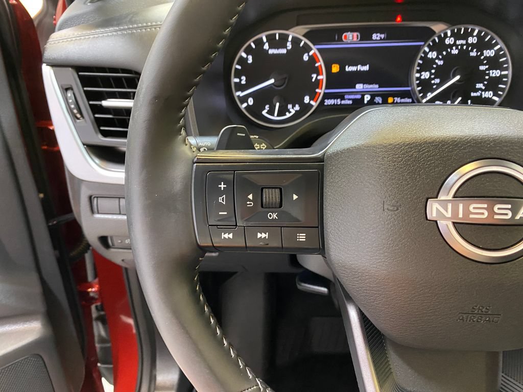 Used 2026 Nissan Rogue SV FWD image 32