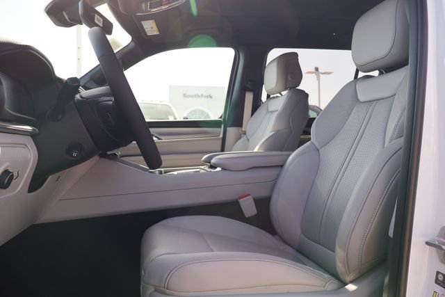 New 2026 Jeep Grand Wagoneer L 2WD w/ Premium Group I image 11