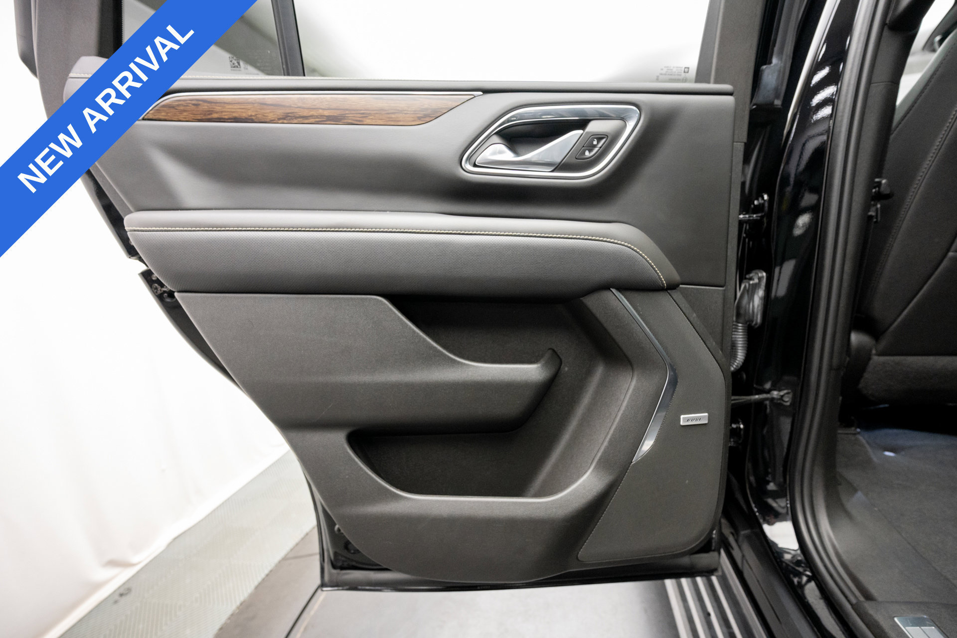 Used 2023 Chevrolet Tahoe Premier AWD/4WD image 30