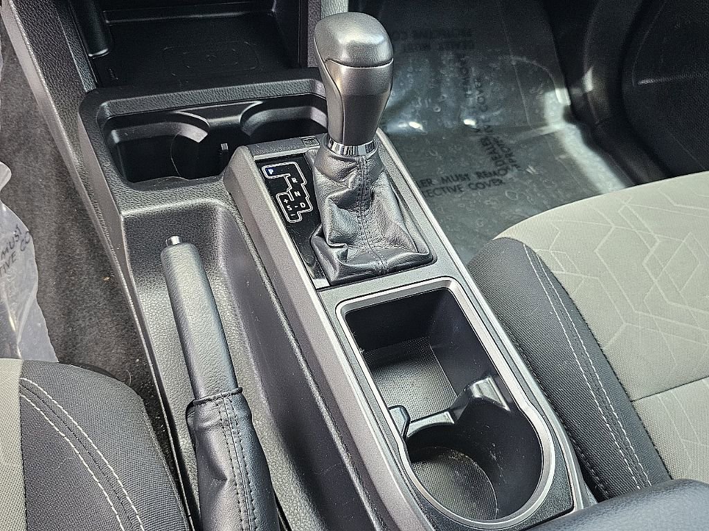 Used 2022 Toyota Tacoma TRD Sport w/ Technology Package AWD/4WD image 34