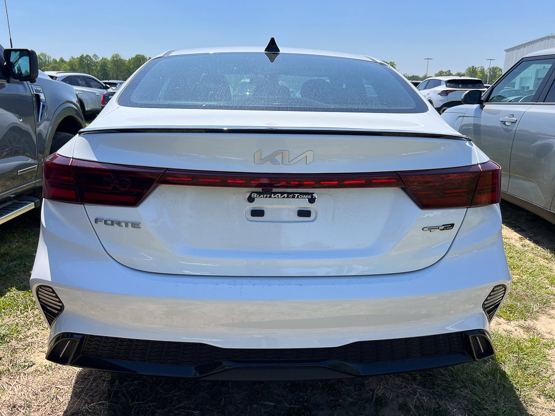 Used 2022 Kia Forte GT-Line FWD image 3