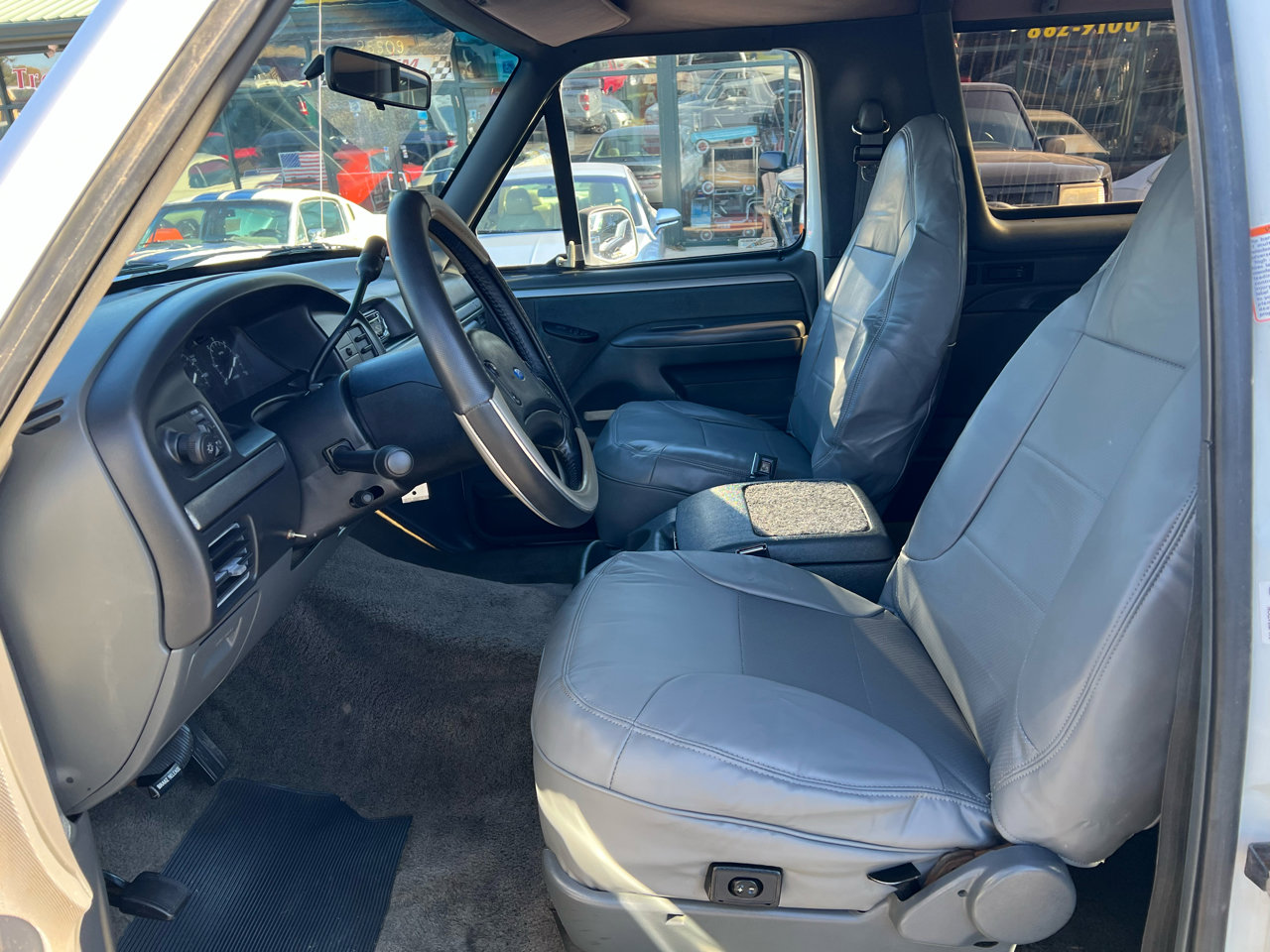 Used 1992 Ford Bronco image 7