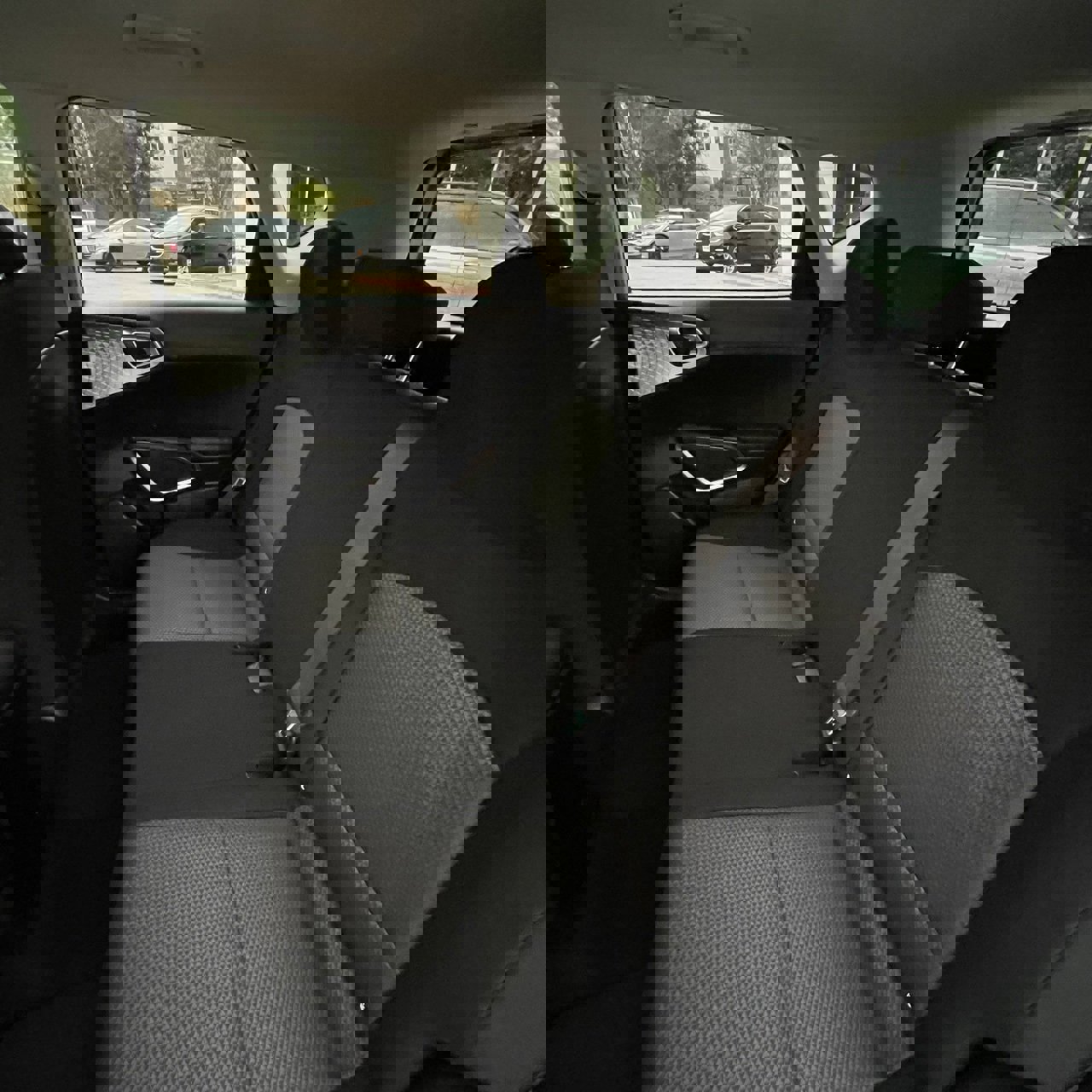 Used 2024 Kia Soul LX w/ Option Group 015 image 22