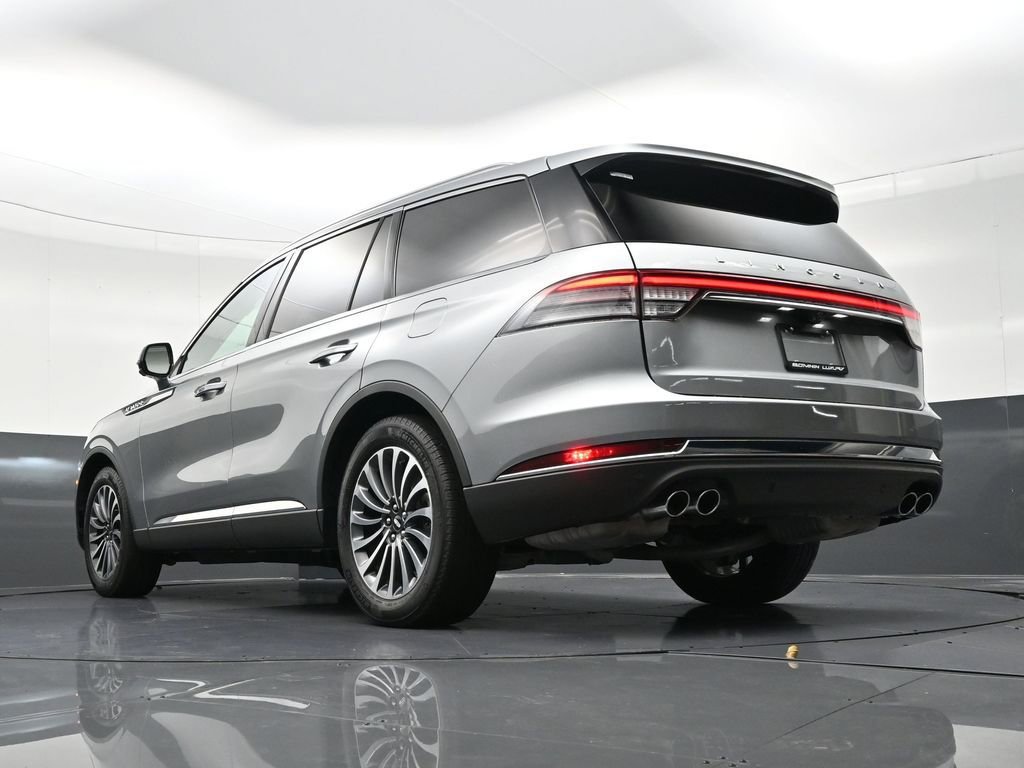 Used 2023 Lincoln Aviator Reserve image 28